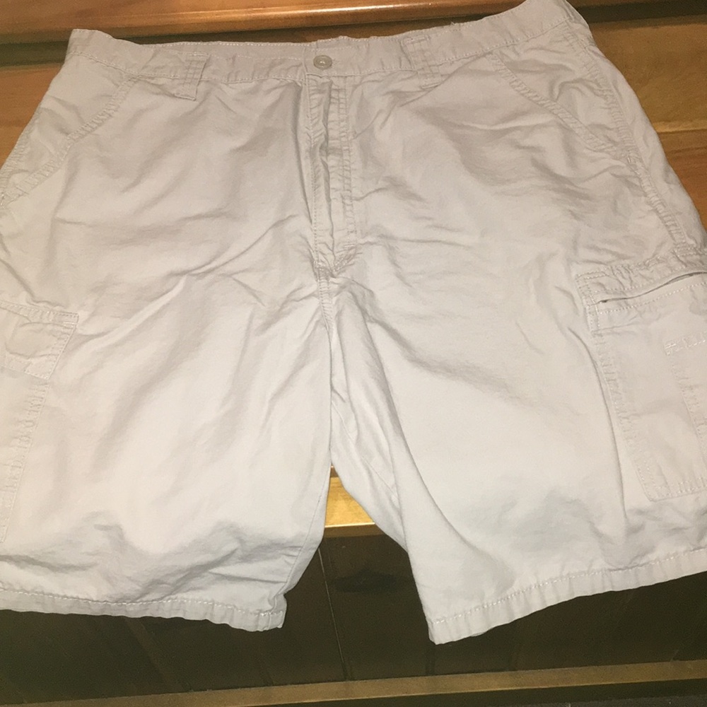Men’s  Wrangler Cargo shorts